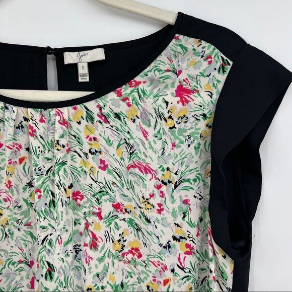 Joie Silk Blouse Womens Small Multi Color Floral Cap Sleeve Keyhole Back Top - Picture 2 of 7